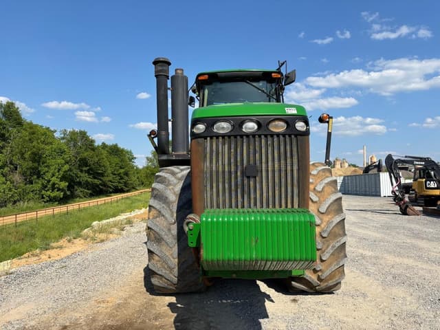 Image of John Deere 9530 equipment image 2