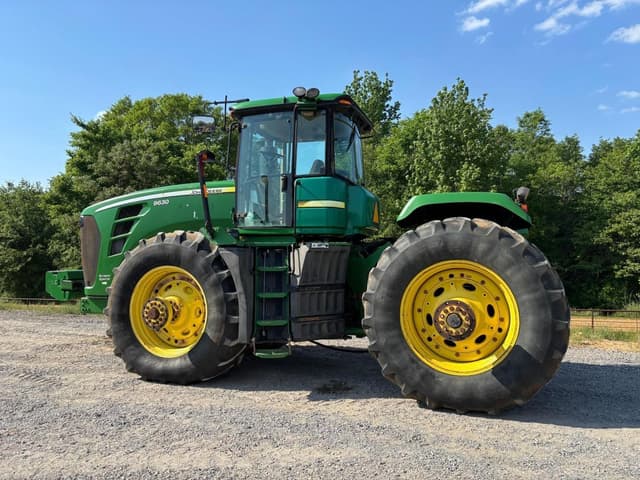 Image of John Deere 9530 equipment image 3