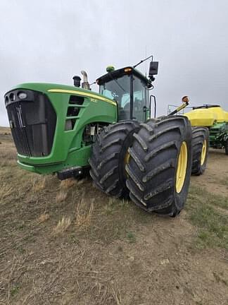 Image of John Deere 9530 equipment image 1