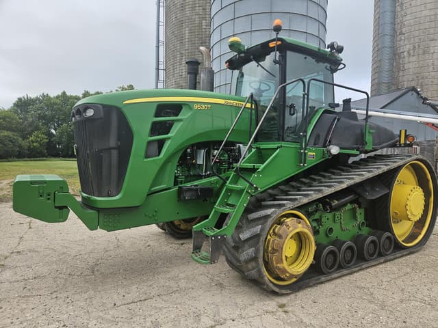Image of John Deere 9530T equipment image 1