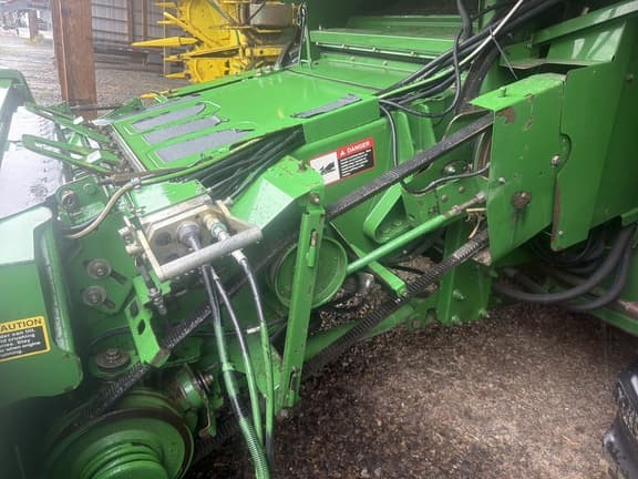 Image of John Deere 9560 STS equipment image 3