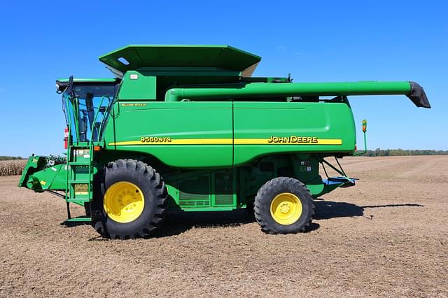 Image of John Deere 9560 STS equipment image 1