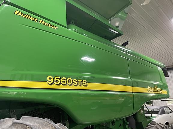 Image of John Deere 9560 STS equipment image 4