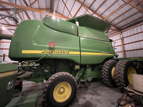 Image of John Deere 9560 STS Image 1