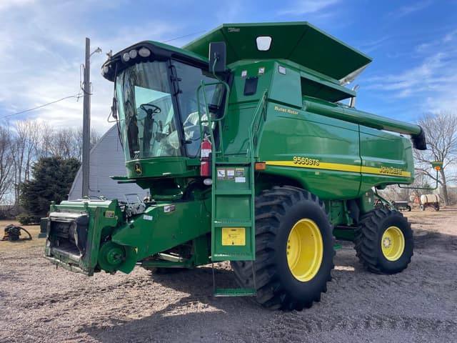Image of John Deere 9560 STS equipment image 1