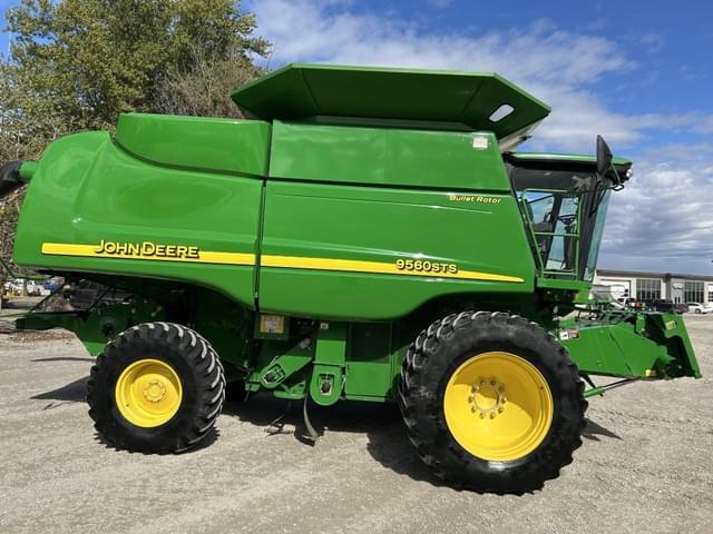 Image of John Deere 9560 STS equipment image 3