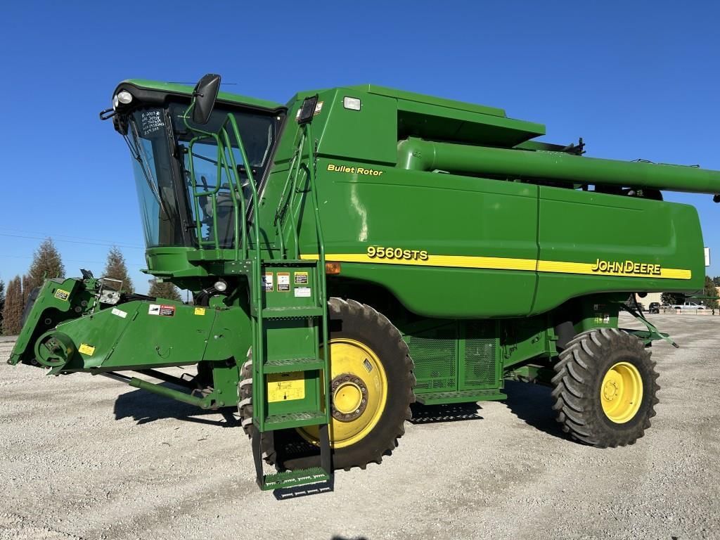 2007 John Deere 9560 STS Equipment Image0