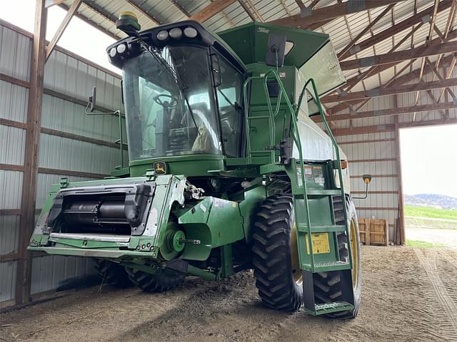 Image of John Deere 9560 STS equipment image 3