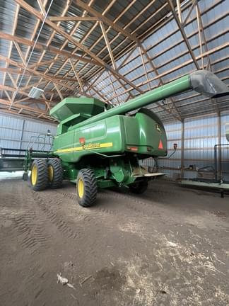 Image of John Deere 9560 STS equipment image 1