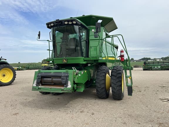 Image of John Deere 9560 STS equipment image 3