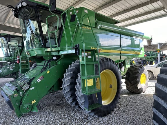 2007 John Deere 9660 STS Equipment Image0