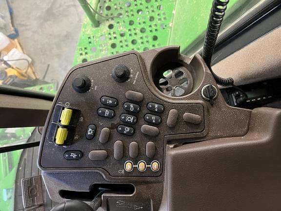 Image of John Deere 9660 STS equipment image 4