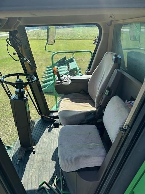 Image of John Deere 9660 STS equipment image 4