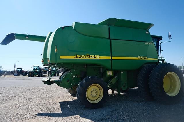 Image of John Deere 9660 STS equipment image 1