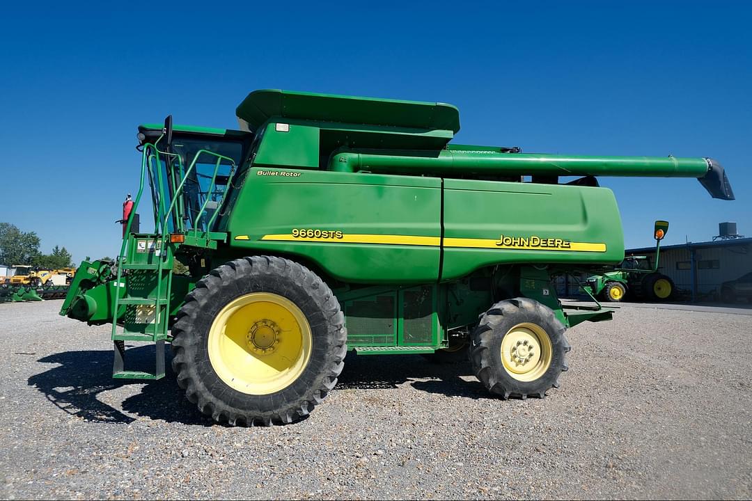 Image of John Deere 9660 STS Primary image