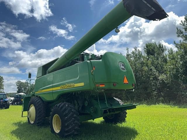 Image of John Deere 9760 STS equipment image 2