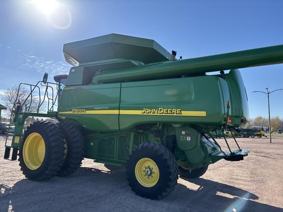 Image of John Deere 9760 STS equipment image 3