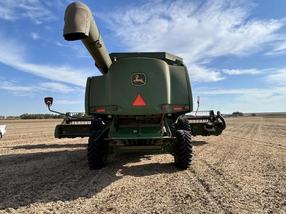 Image of John Deere 9760 STS equipment image 2