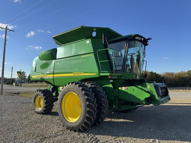 Image of John Deere 9760 STS equipment image 1