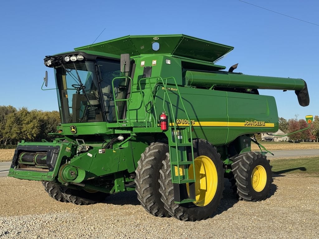 2007 John Deere 9760 STS Equipment Image0