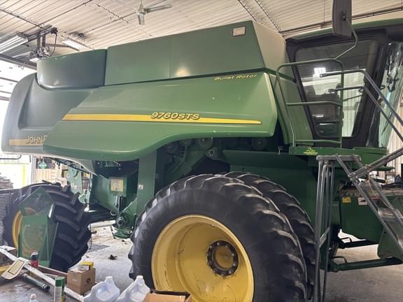 Image of John Deere 9760 STS Primary image
