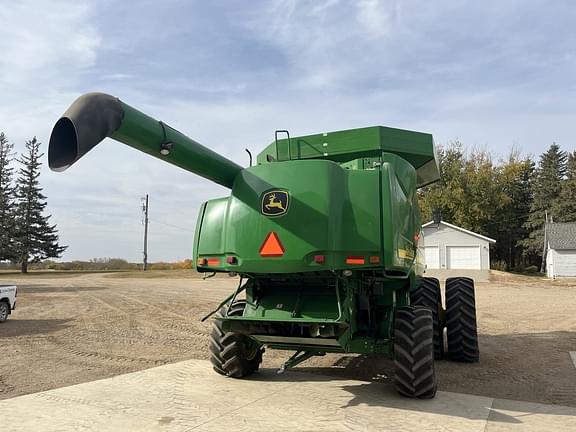 Image of John Deere 9760 STS equipment image 4