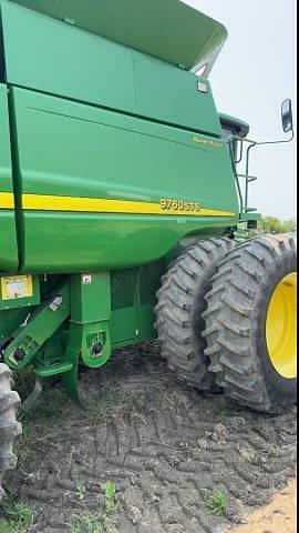 Image of John Deere 9760 STS equipment image 3
