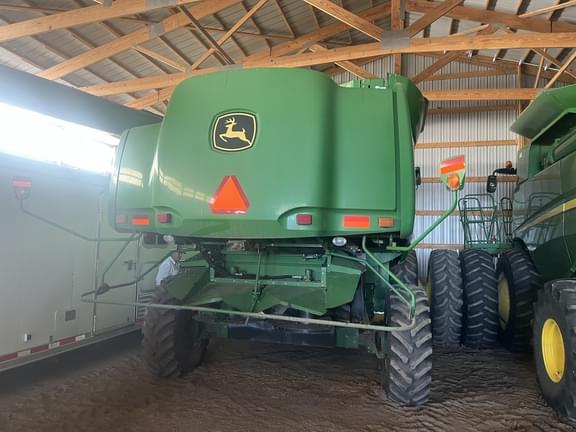 Image of John Deere 9760 STS equipment image 4