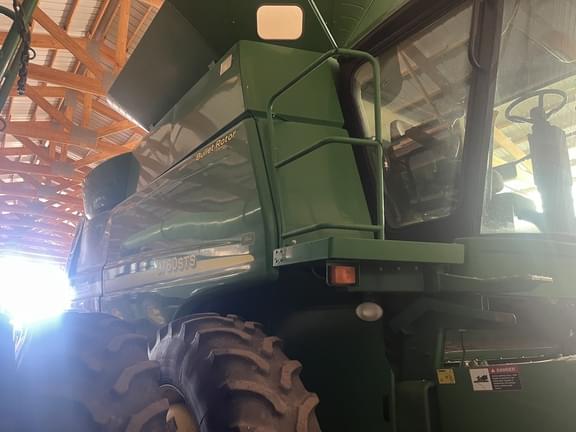 Image of John Deere 9760 STS equipment image 2