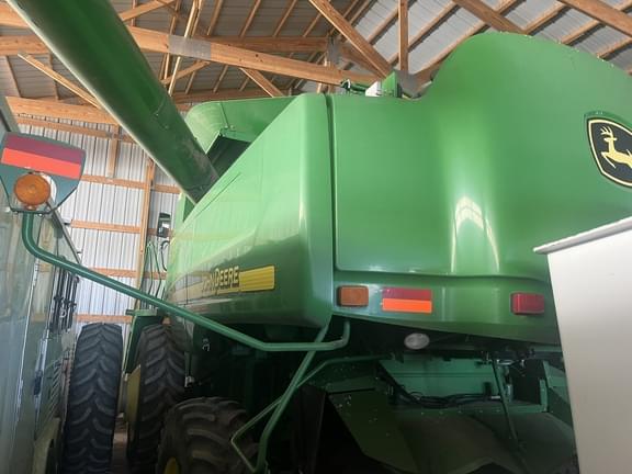 Image of John Deere 9760 STS equipment image 1