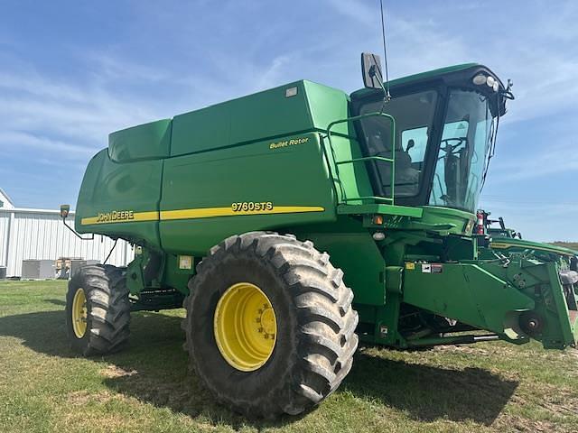 Image of John Deere 9760 STS Primary image