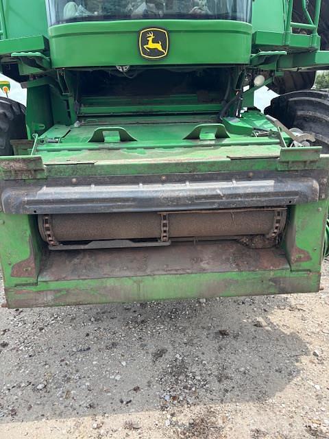 Image of John Deere 9760 STS equipment image 4