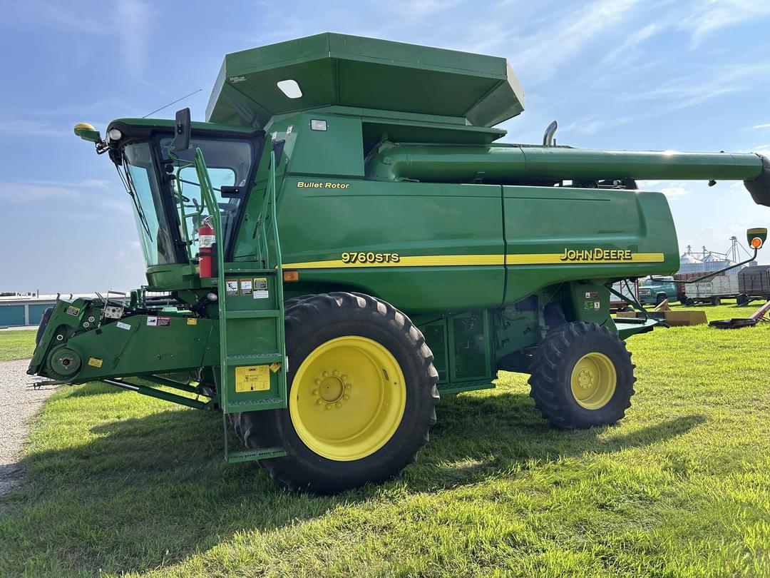 Image of John Deere 9760 STS Primary image