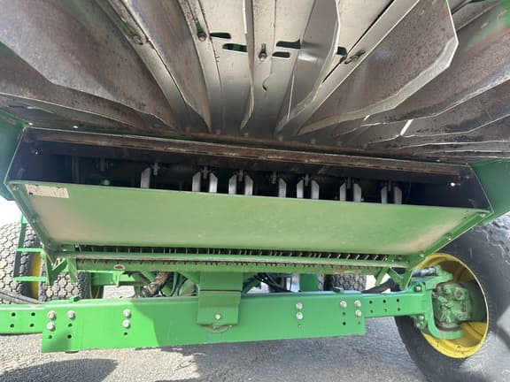 Image of John Deere 9760 STS equipment image 4