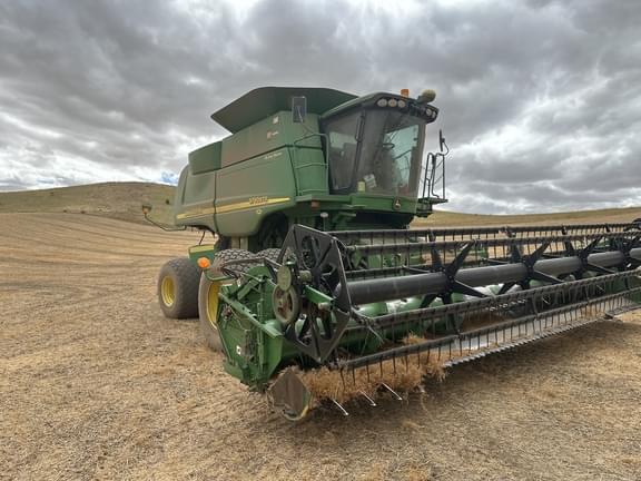 Image of John Deere 9760 STS equipment image 3