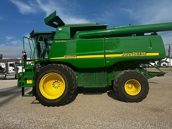Image of John Deere 9760 STS equipment image 1