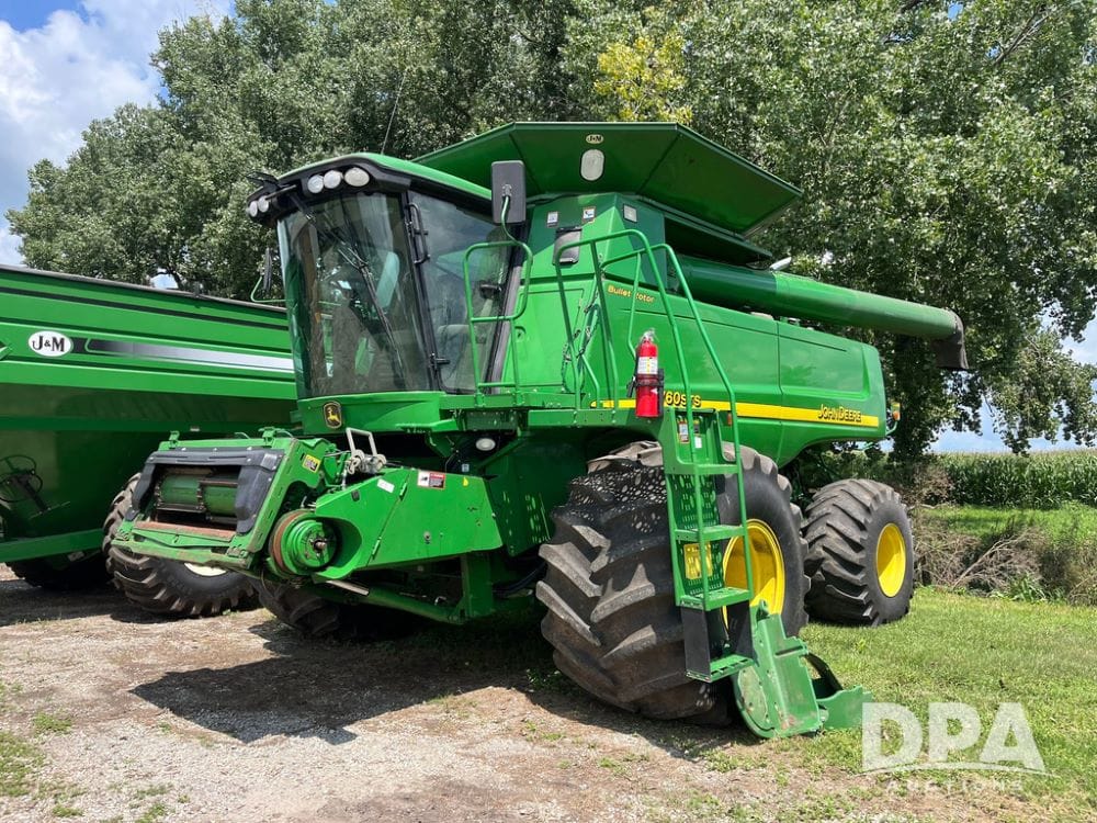 2007 John Deere 9760 STS Equipment Image0