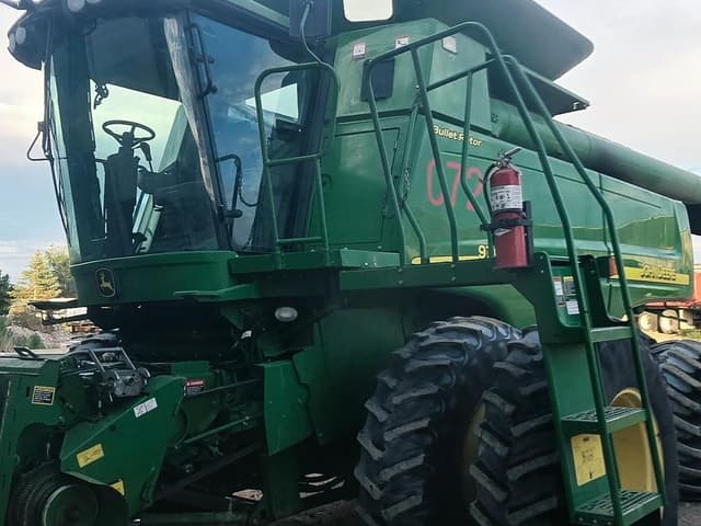 Image of John Deere 9760 STS equipment image 3