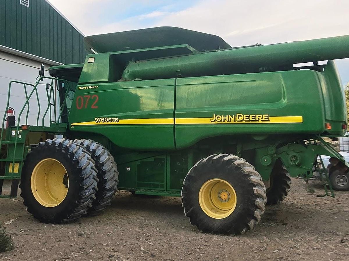 2007 John Deere 9760 STS Equipment Image0