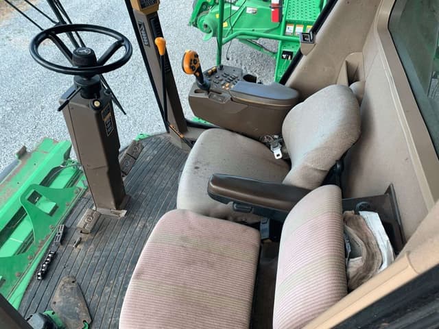 Image of John Deere 9760 STS equipment image 4