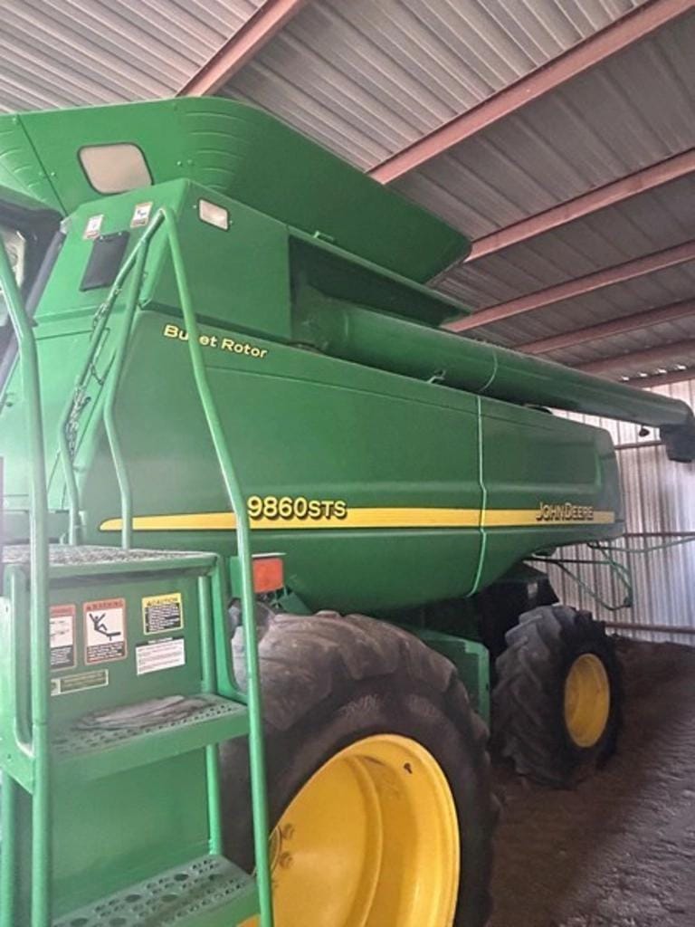 2007 John Deere 9860 STS Equipment Image0