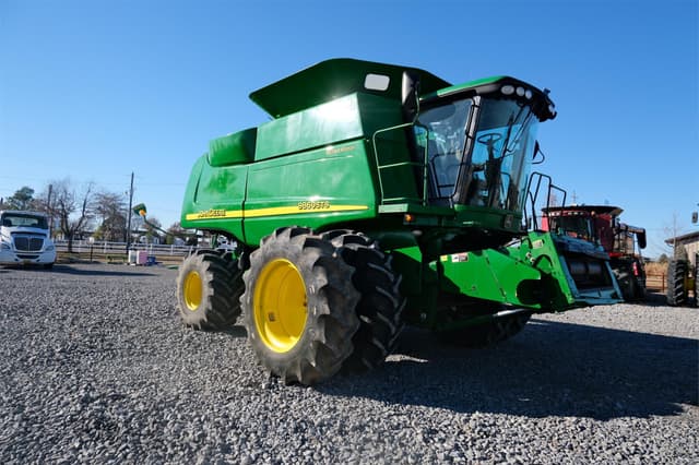 Image of John Deere 9860 STS equipment image 3