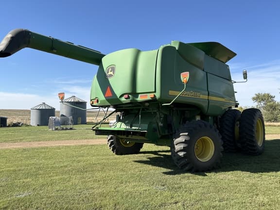 Image of John Deere 9860 STS equipment image 2