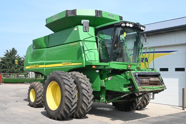Image of John Deere 9860 STS equipment image 1