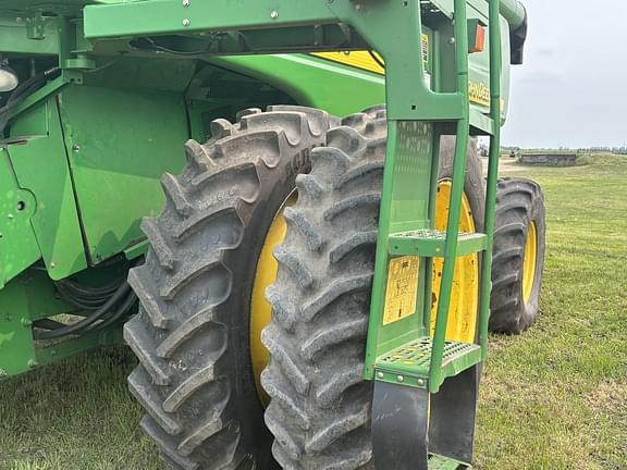 Image of John Deere 9860 STS equipment image 2