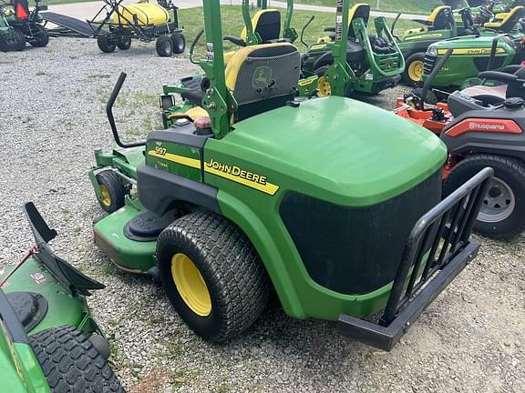 Image of John Deere Z997 equipment image 1