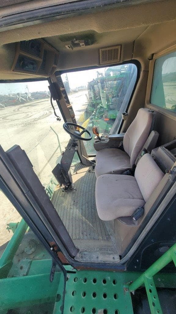 Image of John Deere 9996 equipment image 4