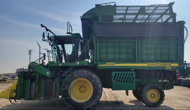 Image of John Deere 9996 equipment image 1
