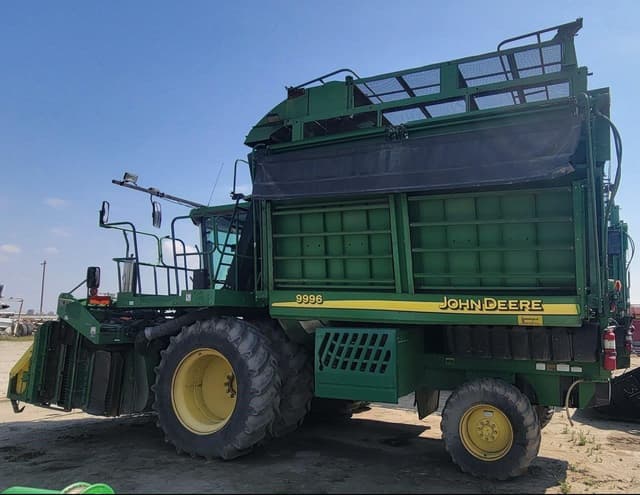 Image of John Deere 9996 equipment image 1