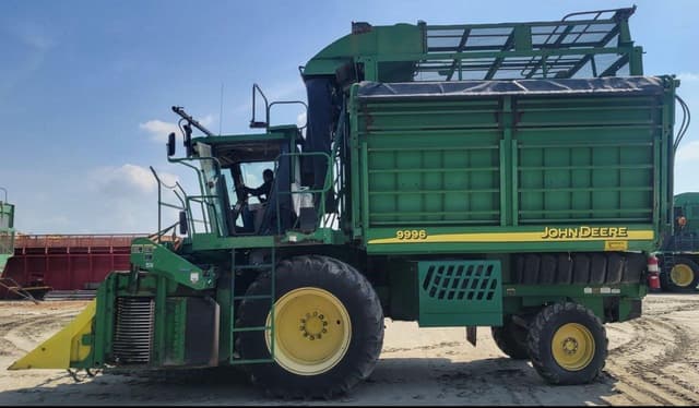 Image of John Deere 9996 equipment image 1